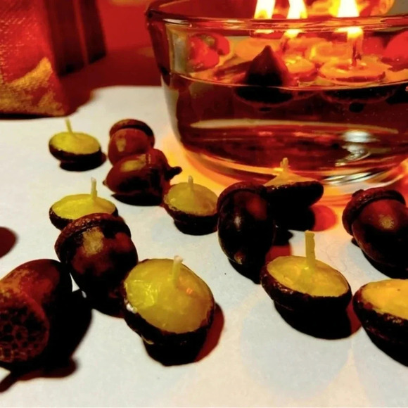 24 Floating Acorn Cap Candles - Handmade - Picture 11 of 11